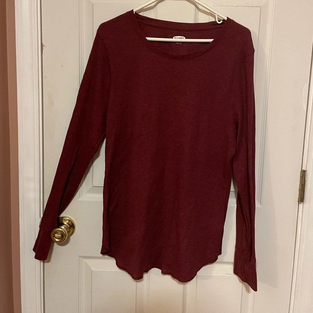 Maroon waffle knit Old Navy tee